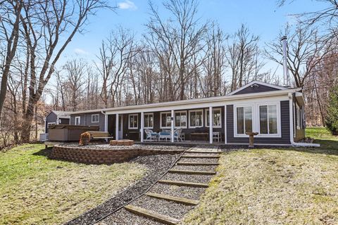 598 Scotts Drive Hope Township MI 49046