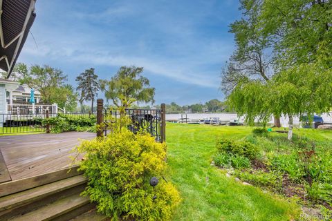 Tiny photo for 656 Lawson Drive, Orion Charter Township, MI 48362 (MLS # 20251052629)