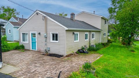 Tiny photo for 656 Lawson Drive, Orion Charter Township, MI 48362 (MLS # 20251052629)