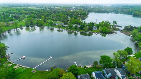 Tiny photo for 656 Lawson Drive, Orion Charter Township, MI 48362 (MLS # 20251052629)