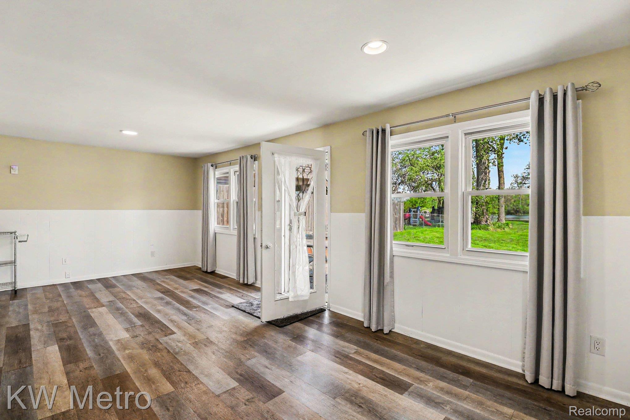657 Dunleavy Drive