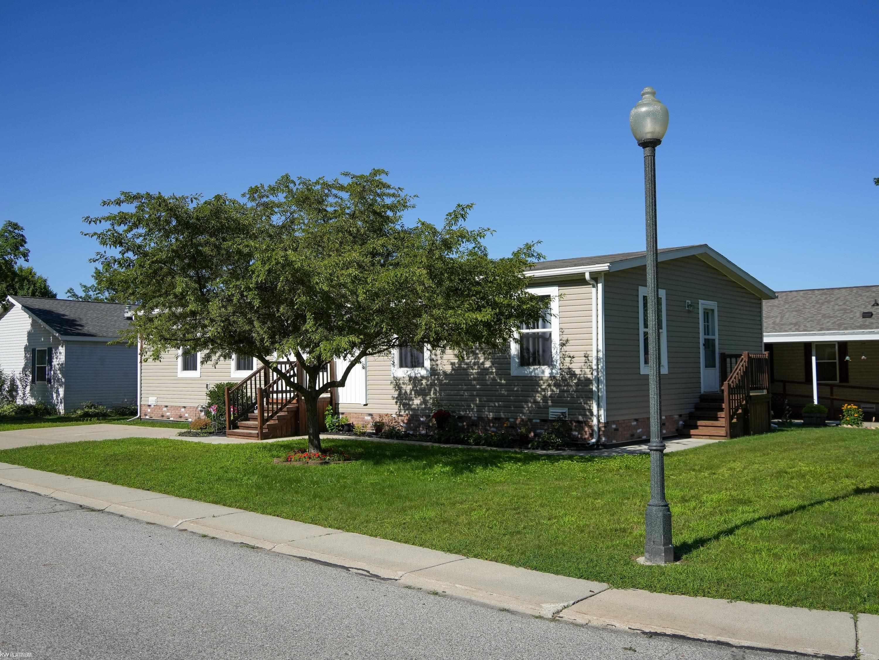 578 Twin Lake Drive