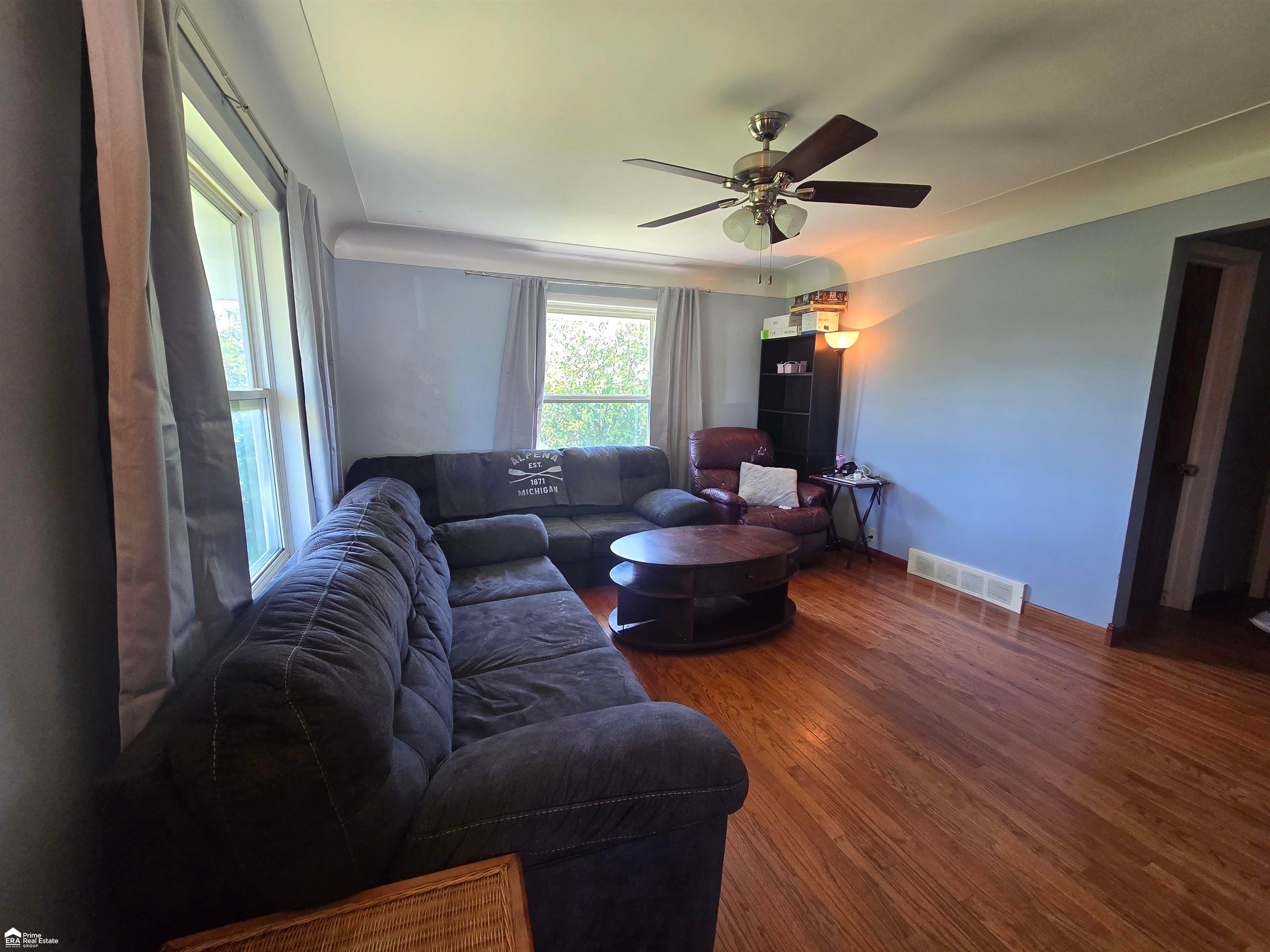 3283 E Dodge Road