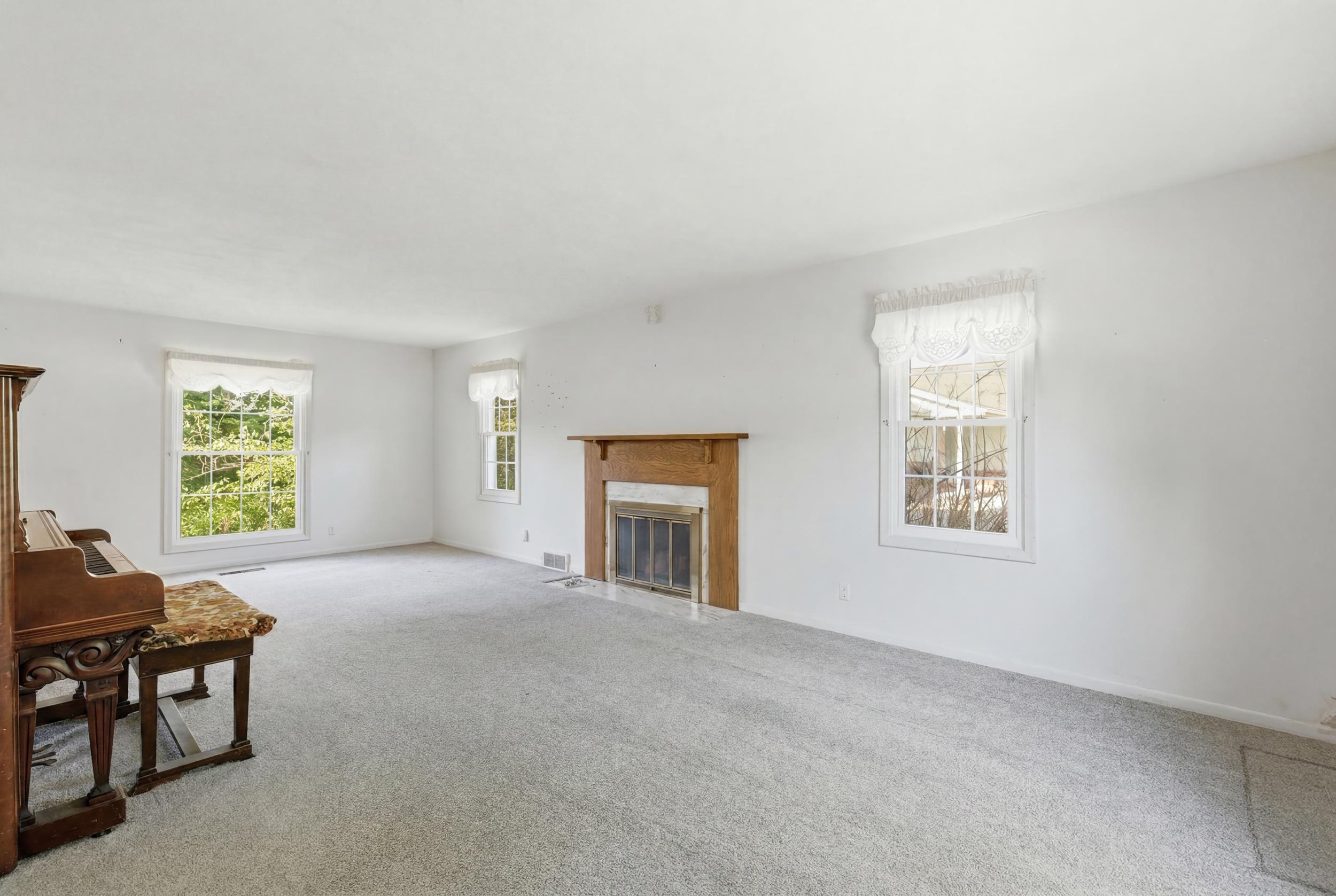 2222 Riverwood Drive