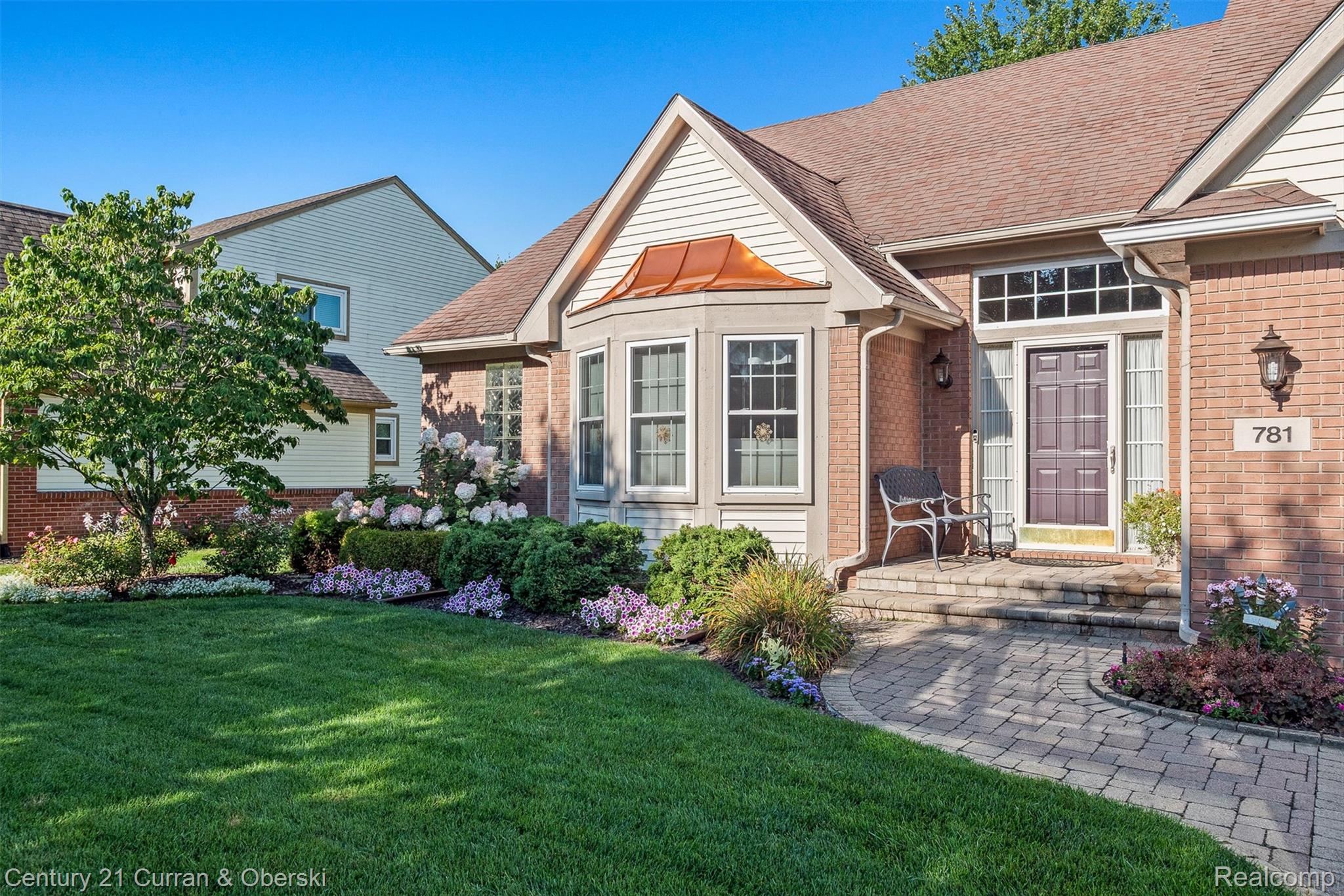 781 Pheasant Run West Drive