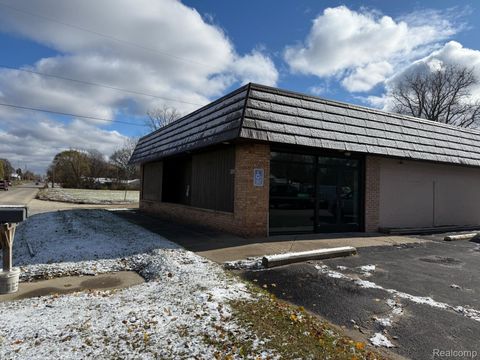 3374 E Atherton Road Burton City MI 48529