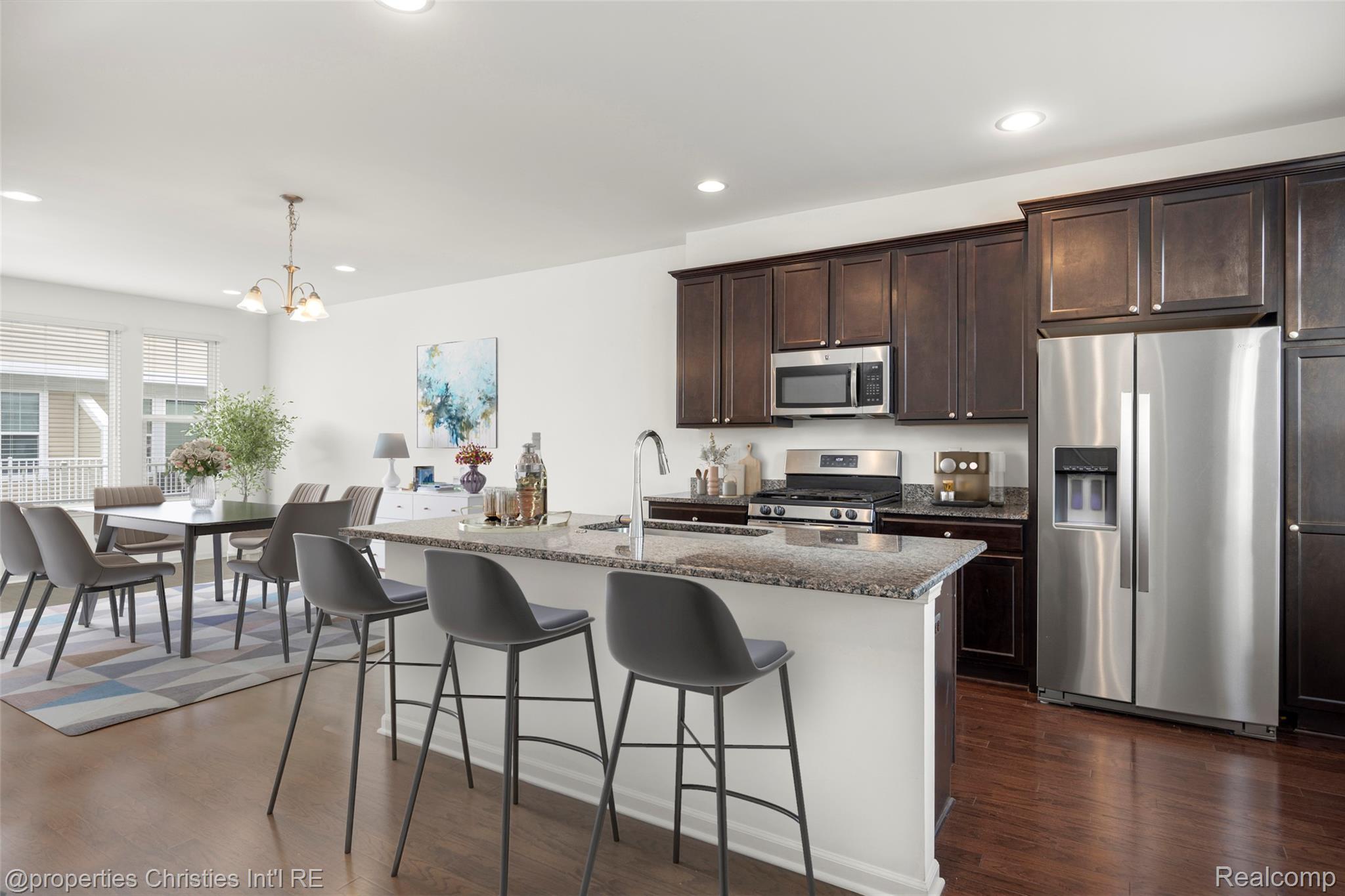3538 Rochester Rd