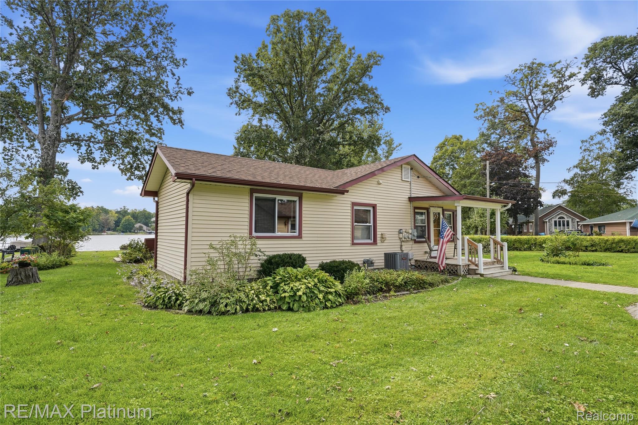 1186 Chemung Drive