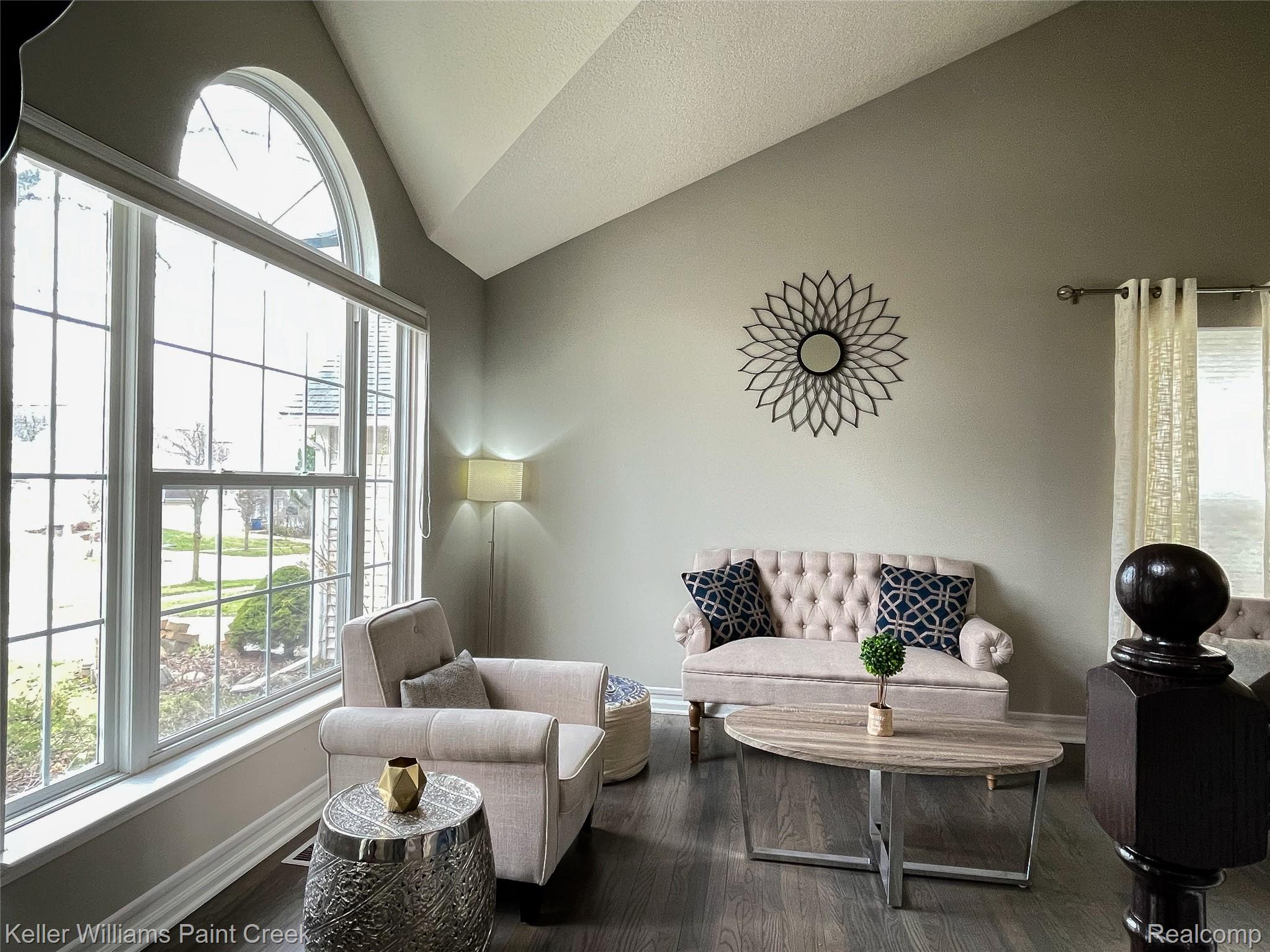 4927 Ravine Court