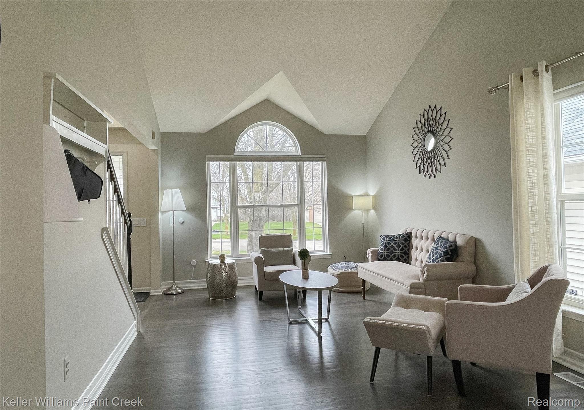 4927 Ravine Court