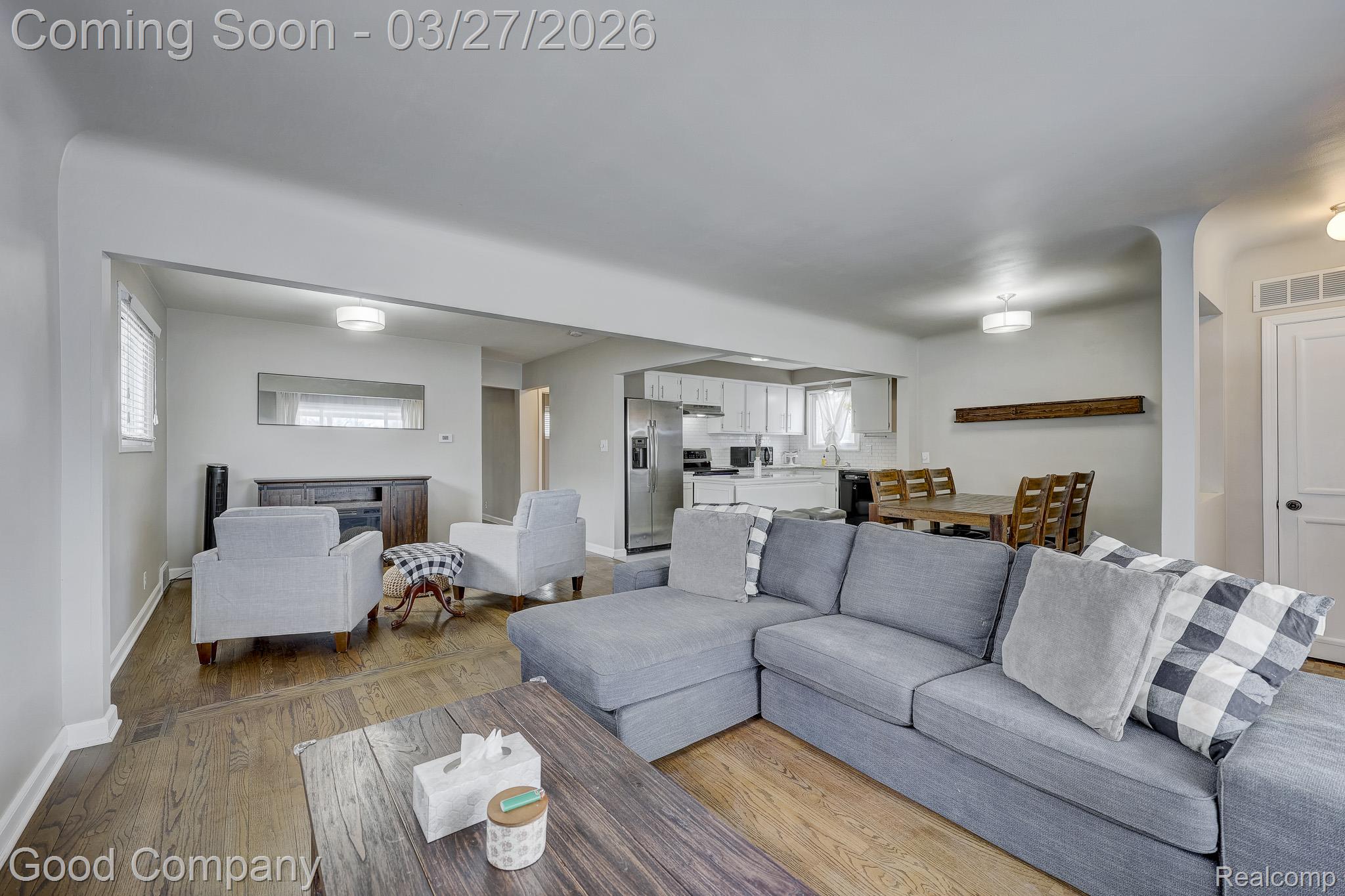 503 W Elmwood Avenue