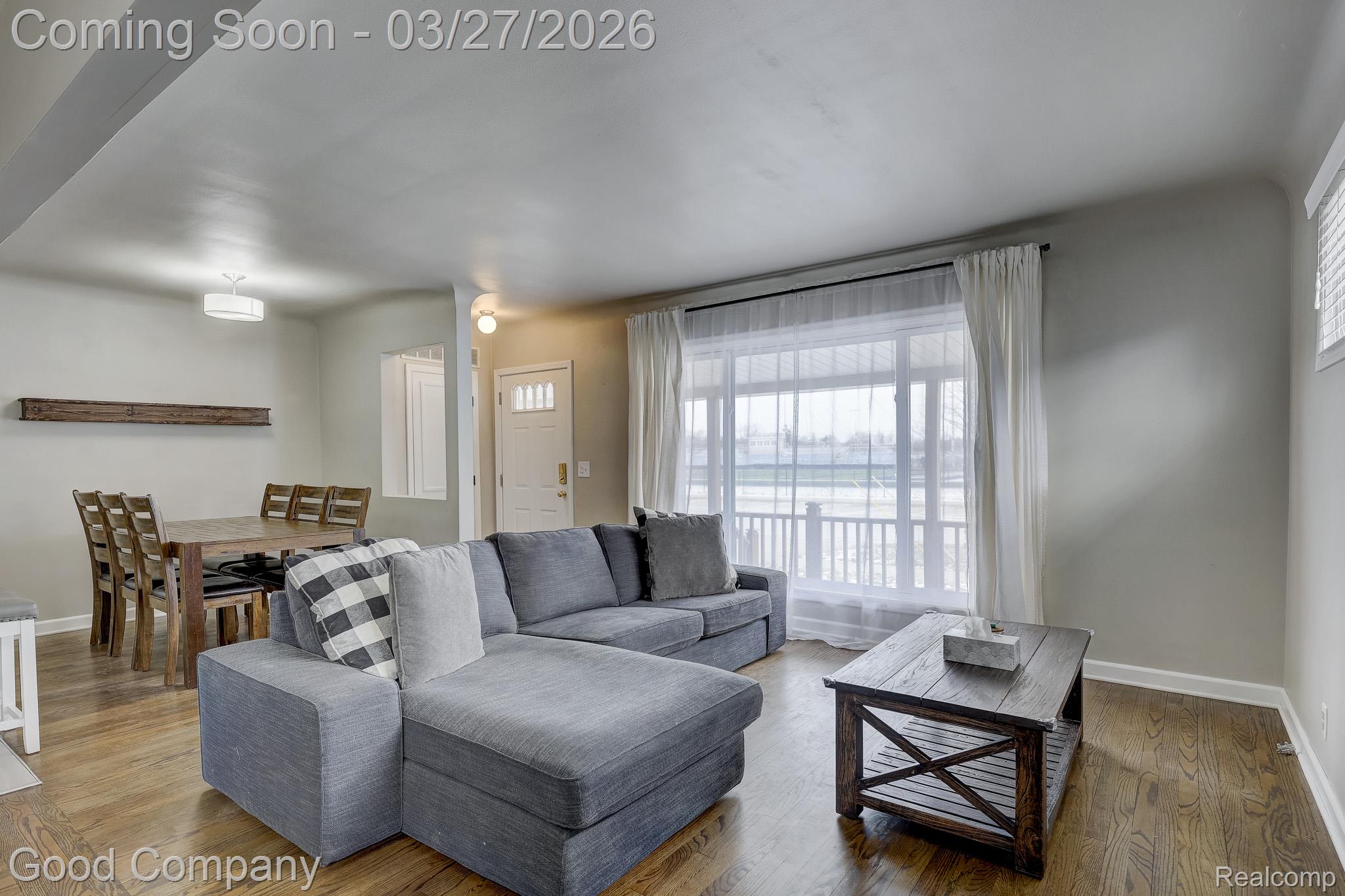 503 W Elmwood Avenue