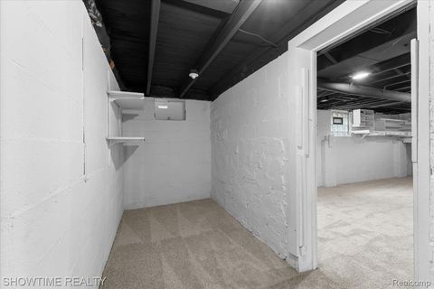 Tiny photo for 418 E Woodland Street, Ferndale City, MI 48220 (MLS # 20261021645)