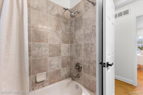 Tiny photo for 418 E Woodland Street, Ferndale City, MI 48220 (MLS # 20261021645)