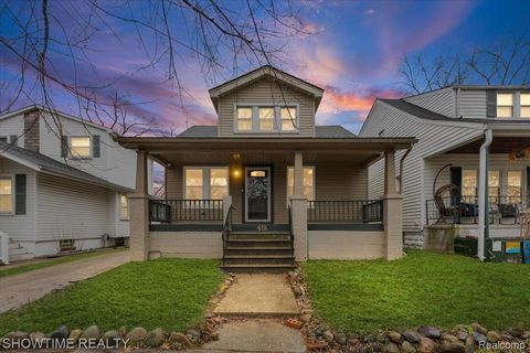 Tiny photo for 418 E Woodland Street, Ferndale City, MI 48220 (MLS # 20261021645)