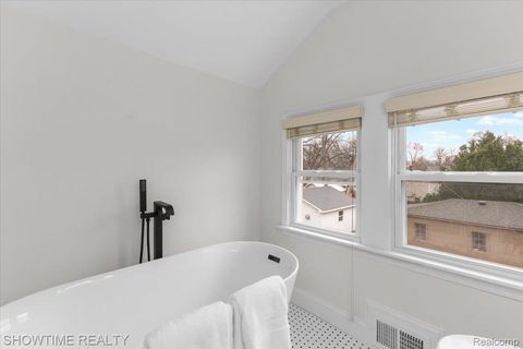 Tiny photo for 418 E Woodland Street, Ferndale City, MI 48220 (MLS # 20261021645)