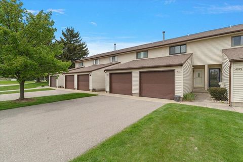 Photo of 4823 Meadowview Court, Hudsonville City, MI 49426 (MLS # 65026027542)