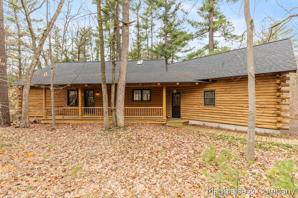 4755 Division Avenue N