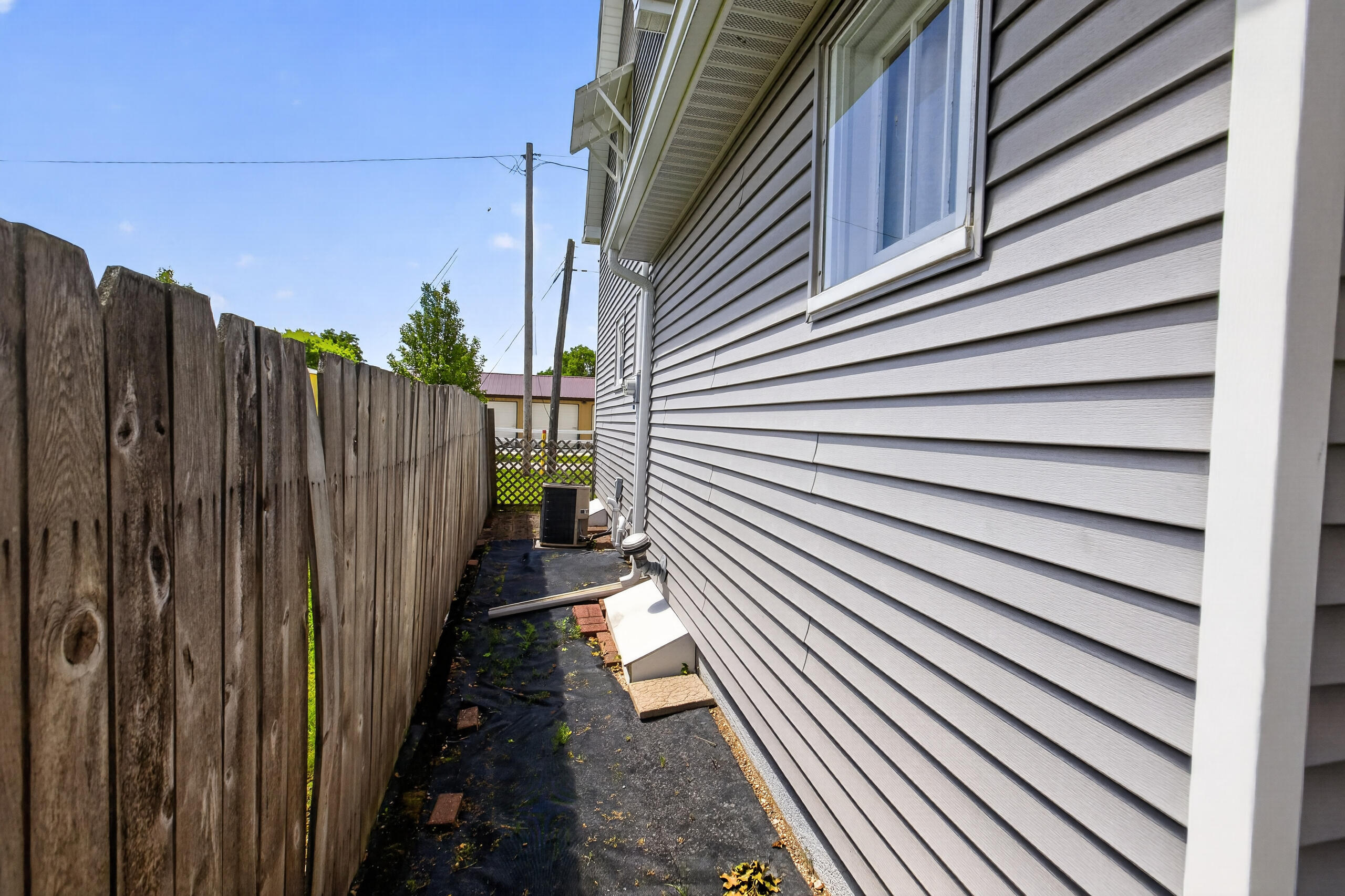 124 E Bittner Avenue