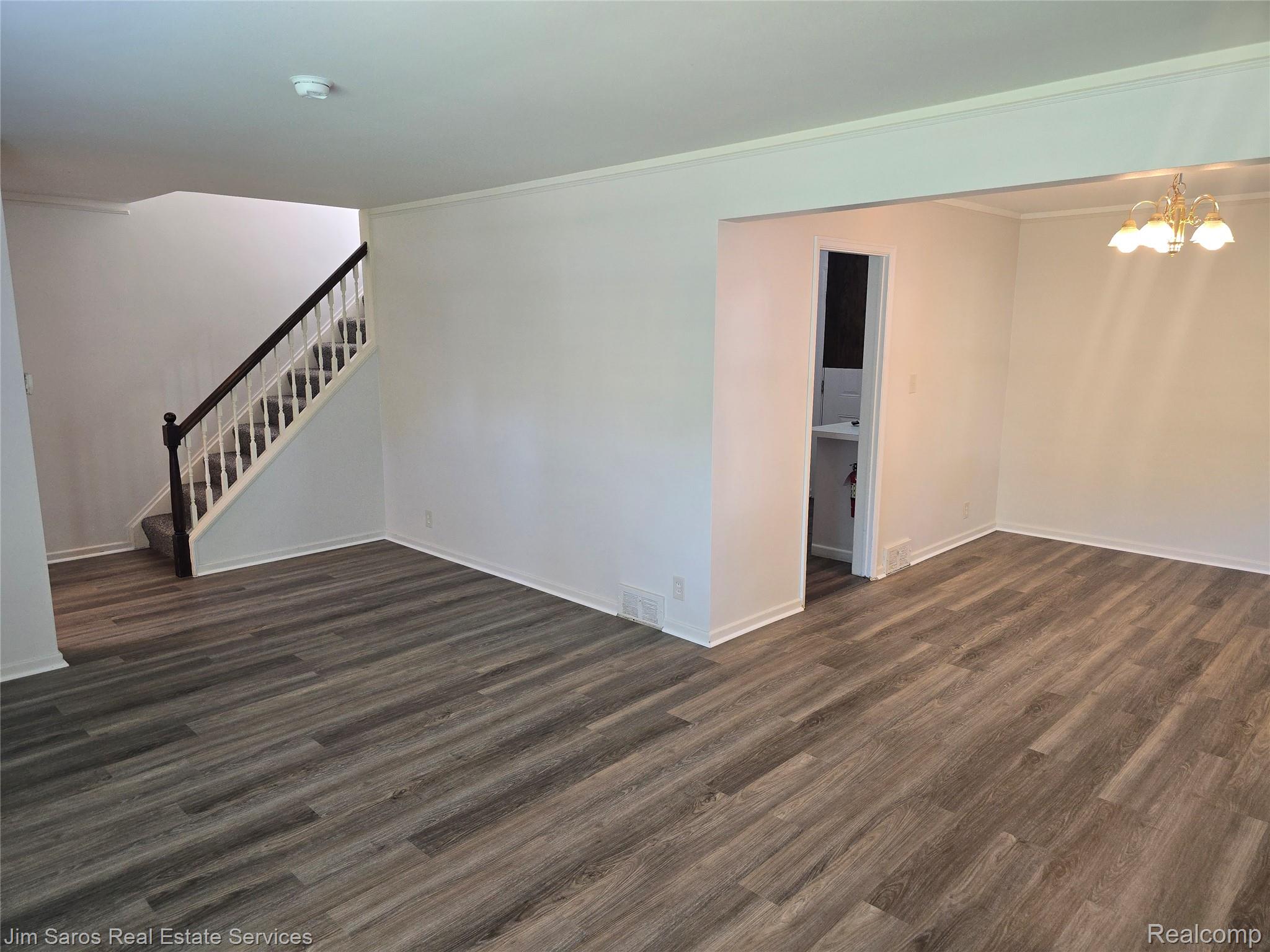 1705 Bournemouth Road