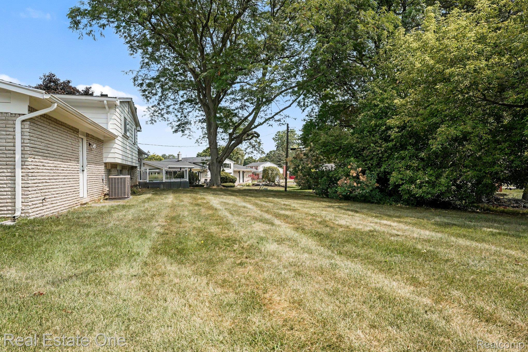6639 Tamerlane Drive