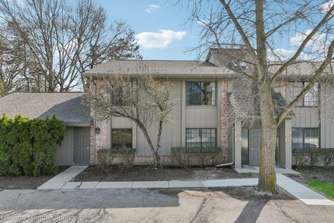 Photo of 1883 Meadow Dale Court, Rochester Hills City, MI 48309 (MLS # 20261020337)