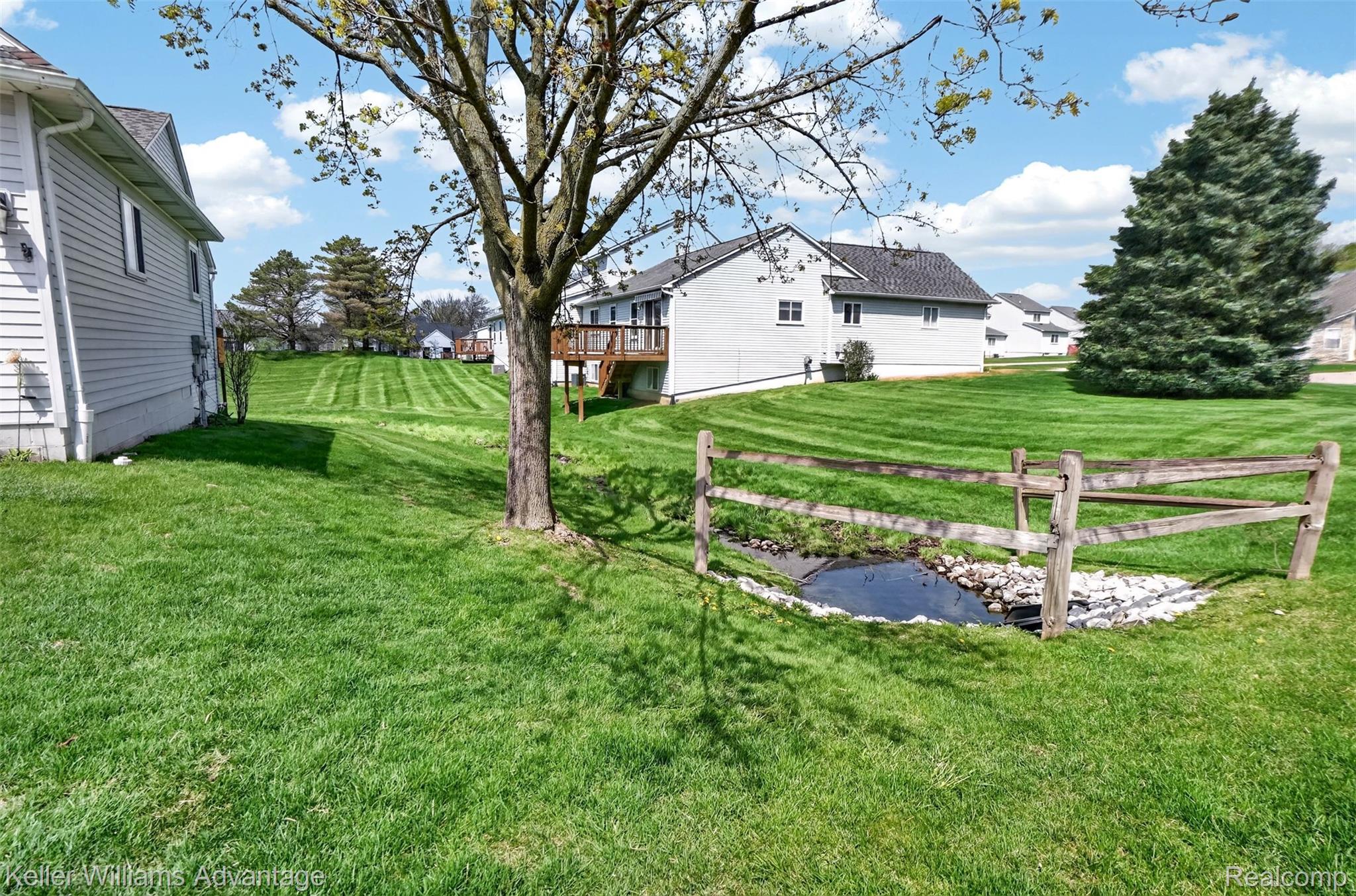 761 Knollwood Circle