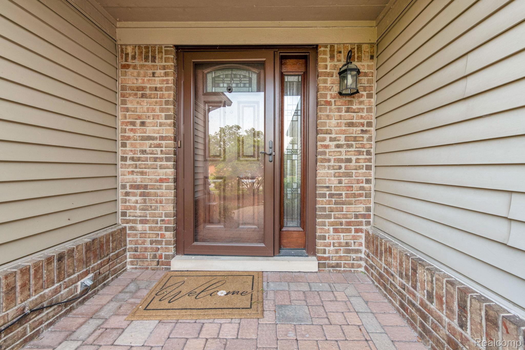 52865 Cross Creek Drive