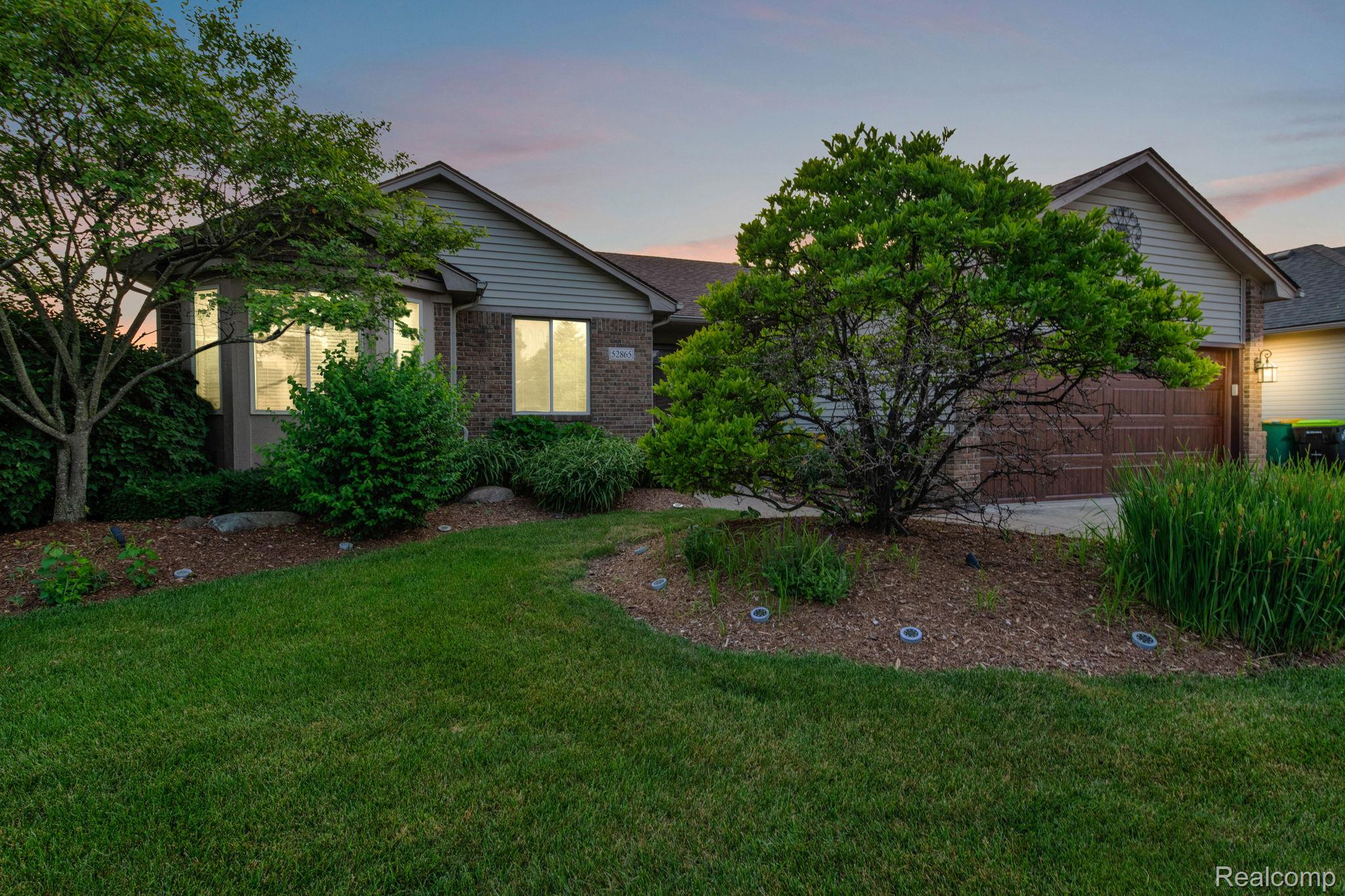 52865 Cross Creek Drive