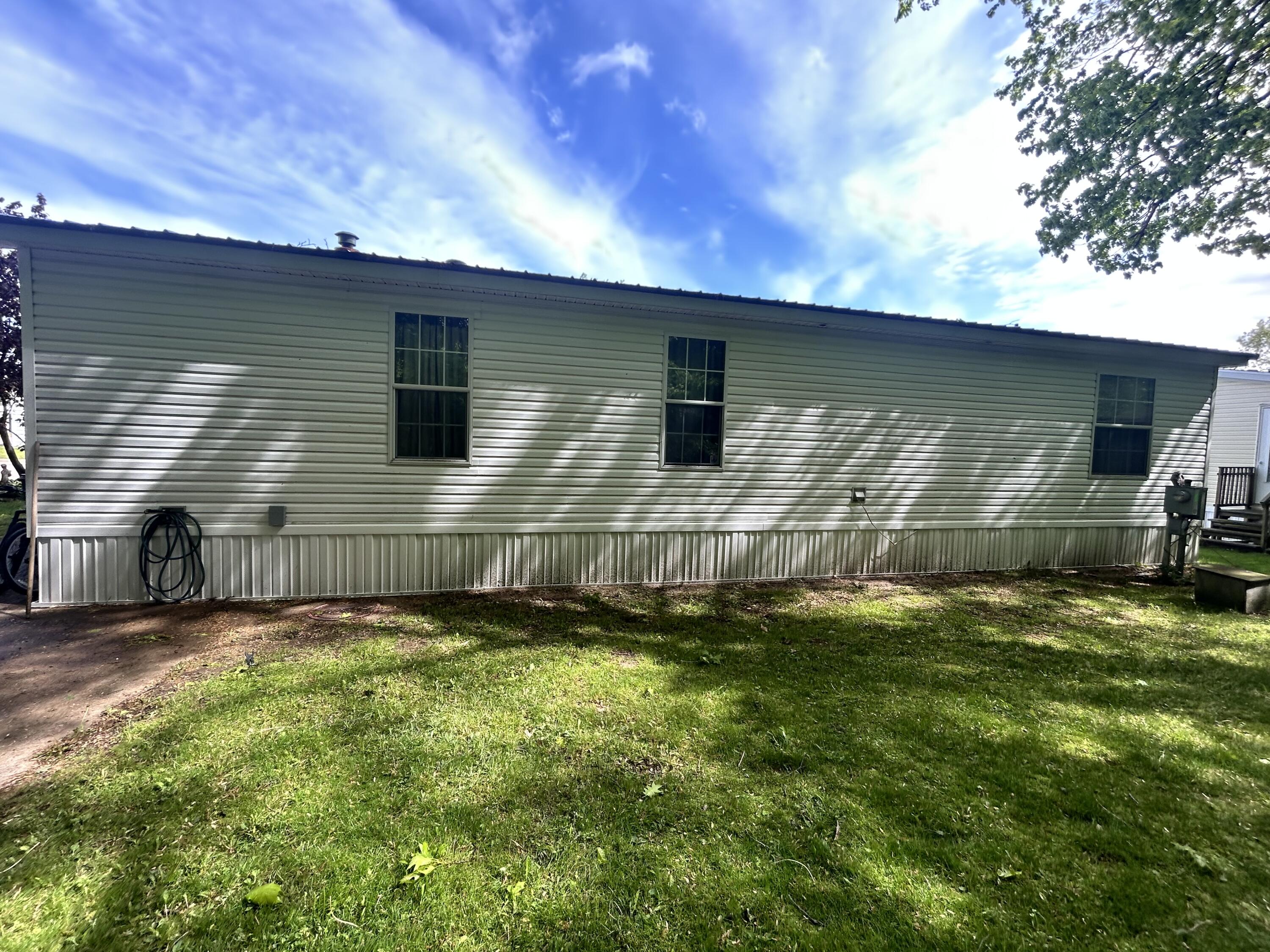 668 Hansel Street NW