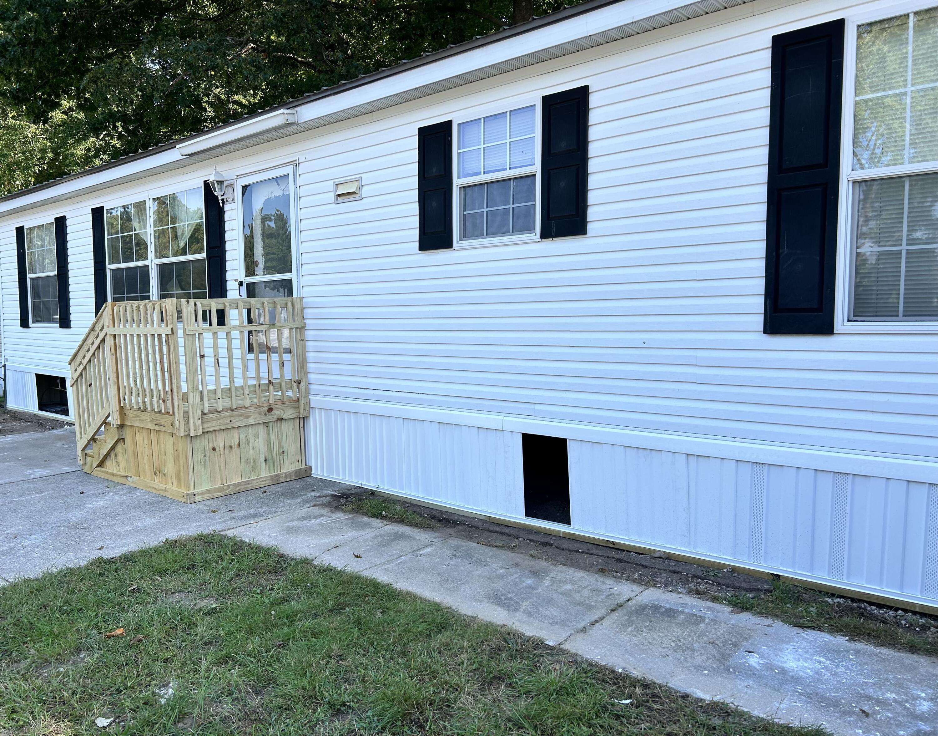 668 Hansel Street NW