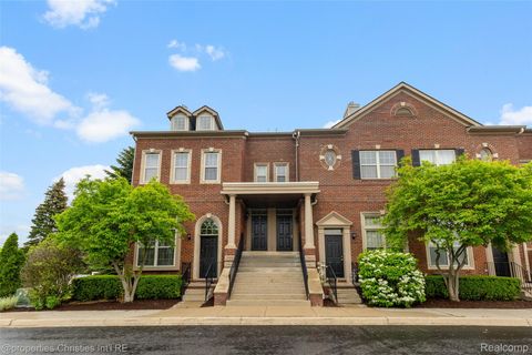 29426 Glen Oaks Boulevard W Farmington Hills City MI 48334