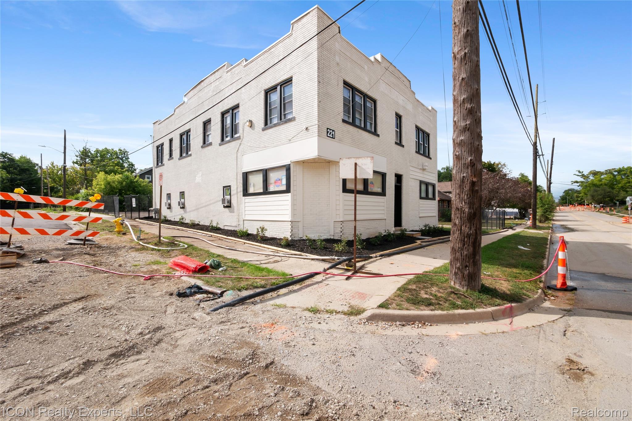 221 Baldwin Avenue