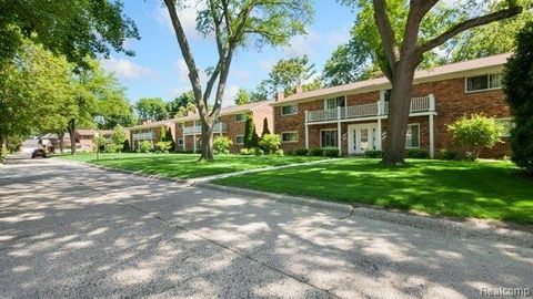 516 NEFF Lane Lane Grosse Pointe City MI 48230