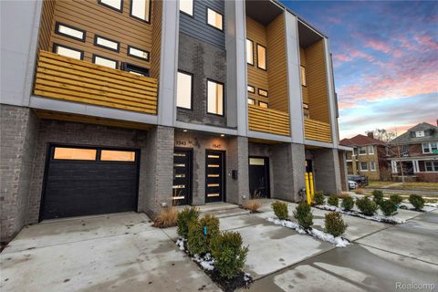 1717 Pallister Street P26 Detroit City MI 48206