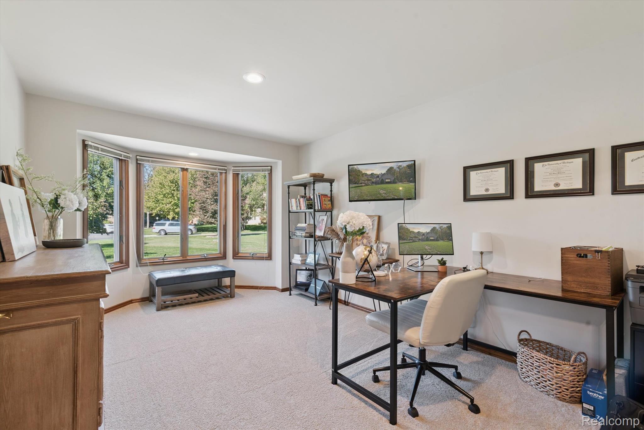 Huron Charter Township, Michigan 48164, United States, 3 Bedrooms Bedrooms, ,3 BathroomsBathrooms,Residential,Active,222337