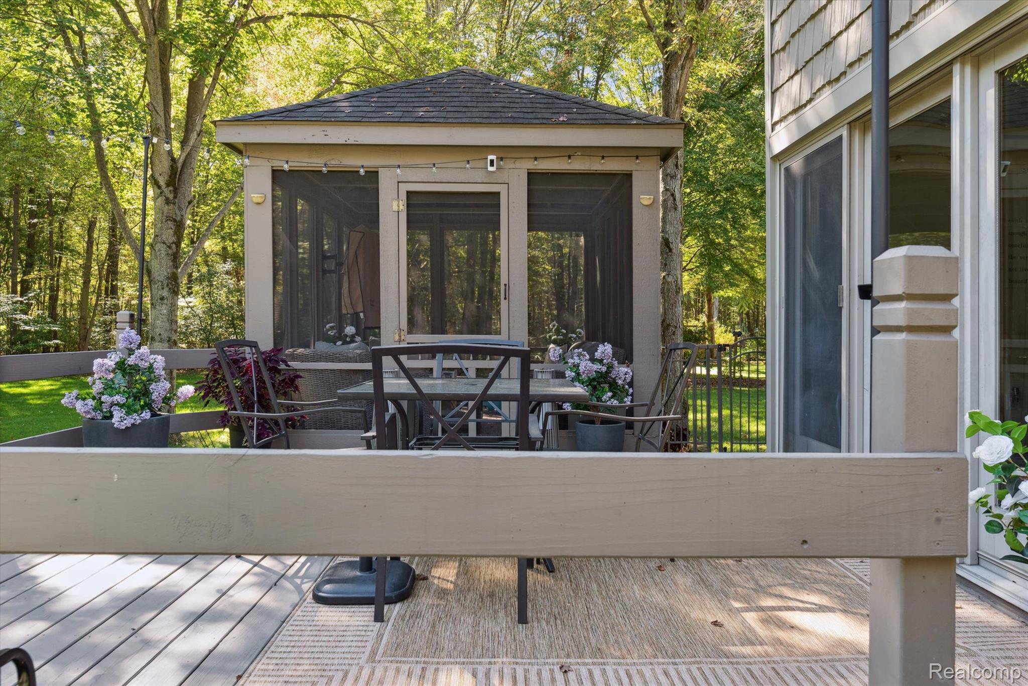 Huron Charter Township, Michigan 48164, United States, 3 Bedrooms Bedrooms, ,3 BathroomsBathrooms,Residential,Active,222337