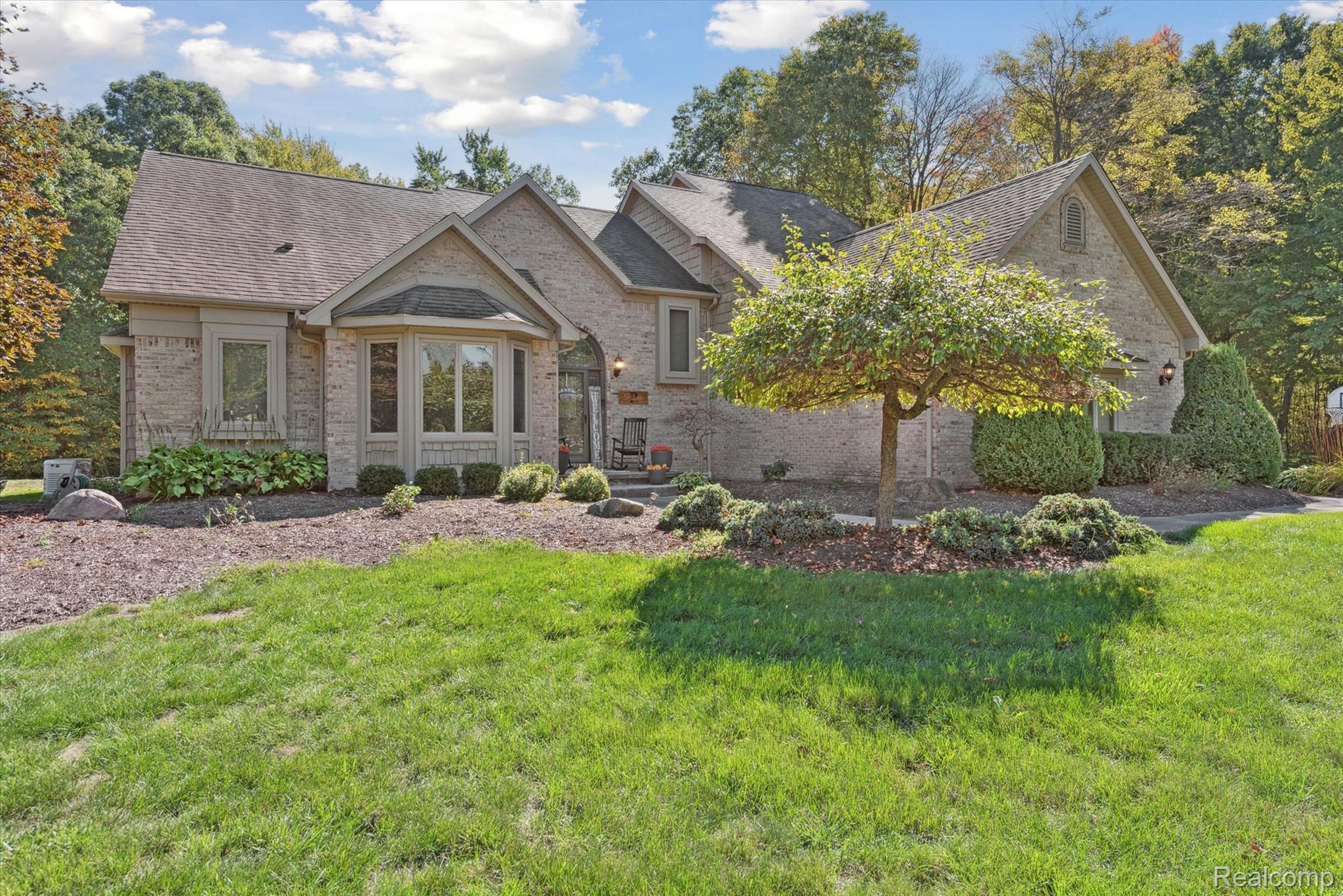 Huron Charter Township, Michigan 48164, United States, 3 Bedrooms Bedrooms, ,3 BathroomsBathrooms,Residential,Active,222337