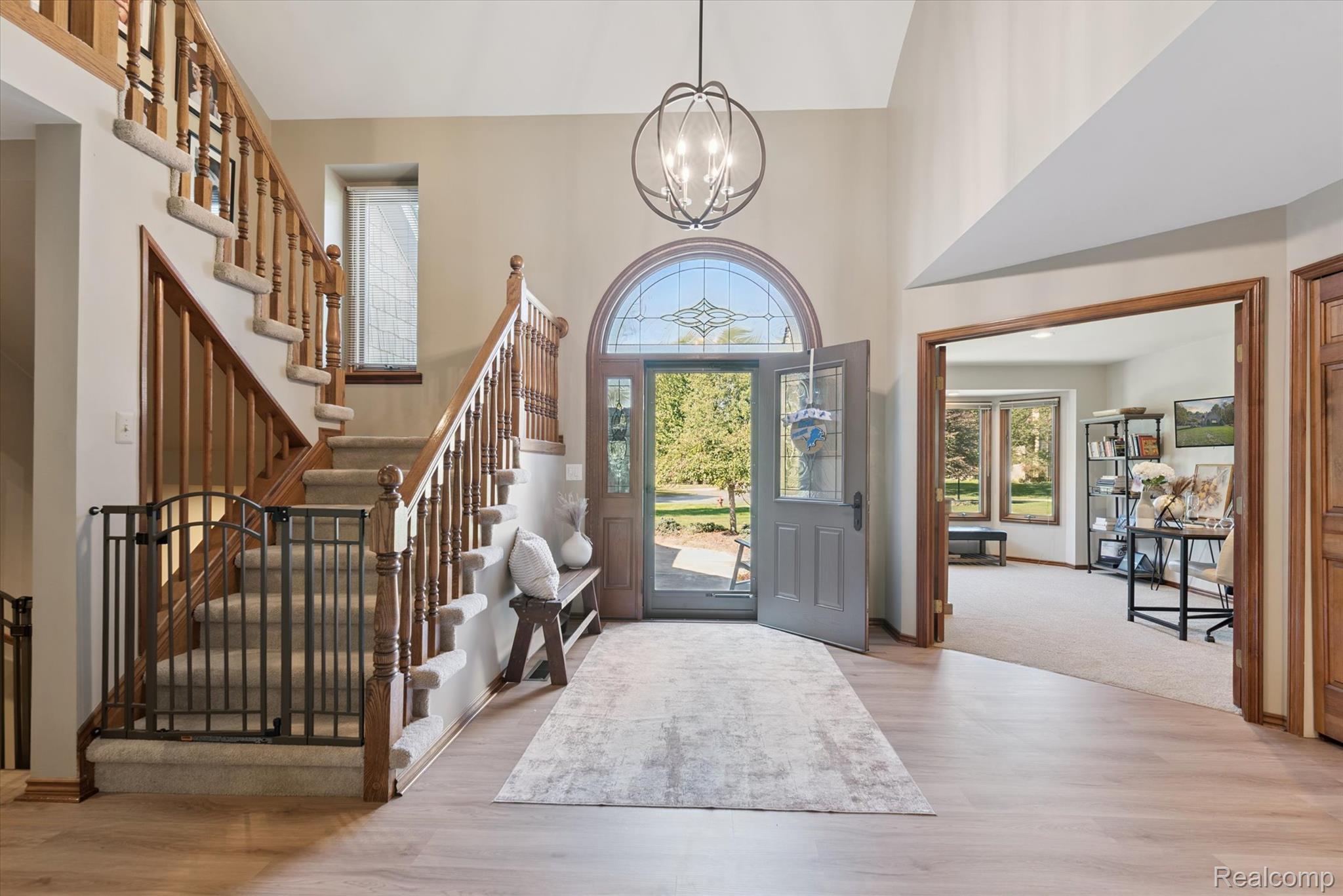 Huron Charter Township, Michigan 48164, United States, 3 Bedrooms Bedrooms, ,3 BathroomsBathrooms,Residential,Active,222337