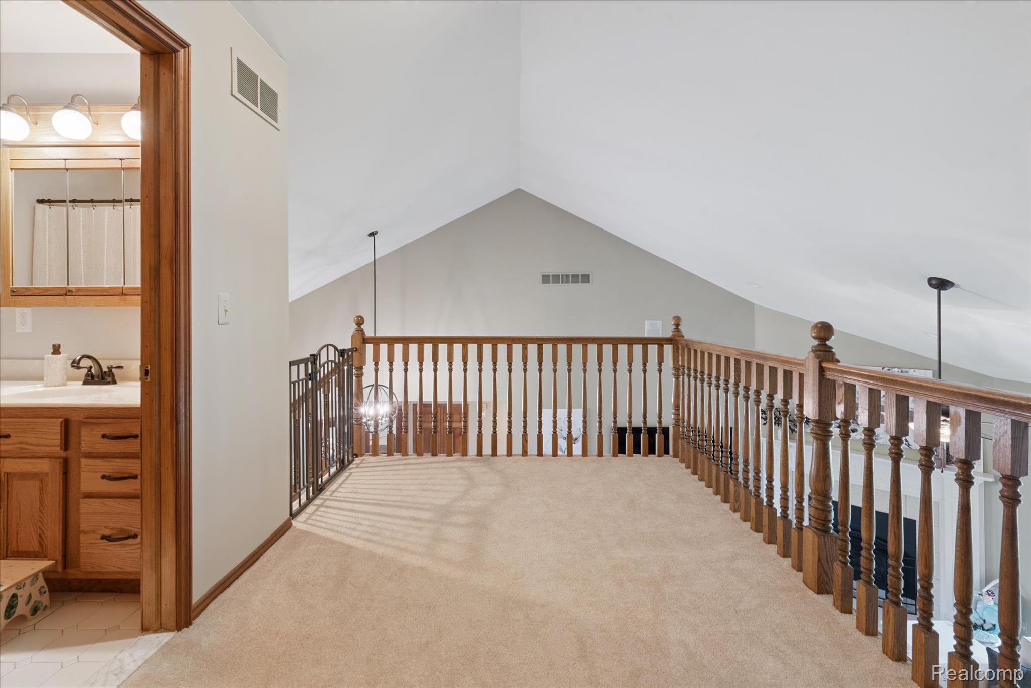 Huron Charter Township, Michigan 48164, United States, 3 Bedrooms Bedrooms, ,3 BathroomsBathrooms,Residential,Active,222337