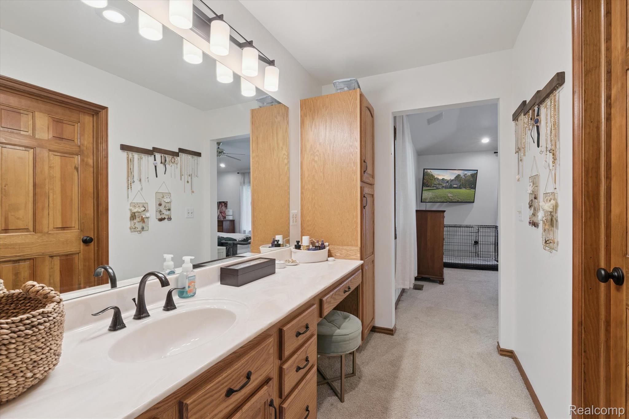 Huron Charter Township, Michigan 48164, United States, 3 Bedrooms Bedrooms, ,3 BathroomsBathrooms,Residential,Active,222337