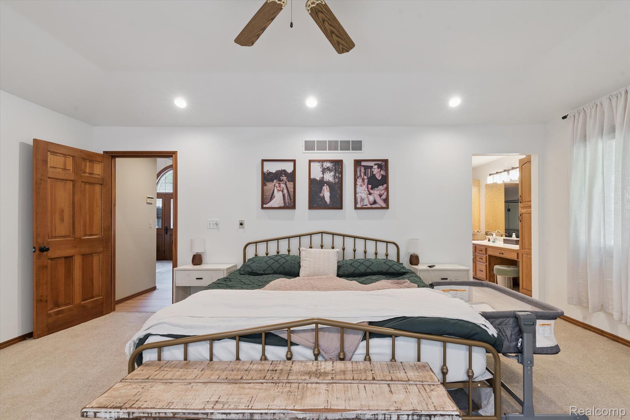 Huron Charter Township, Michigan 48164, United States, 3 Bedrooms Bedrooms, ,3 BathroomsBathrooms,Residential,Active,222337