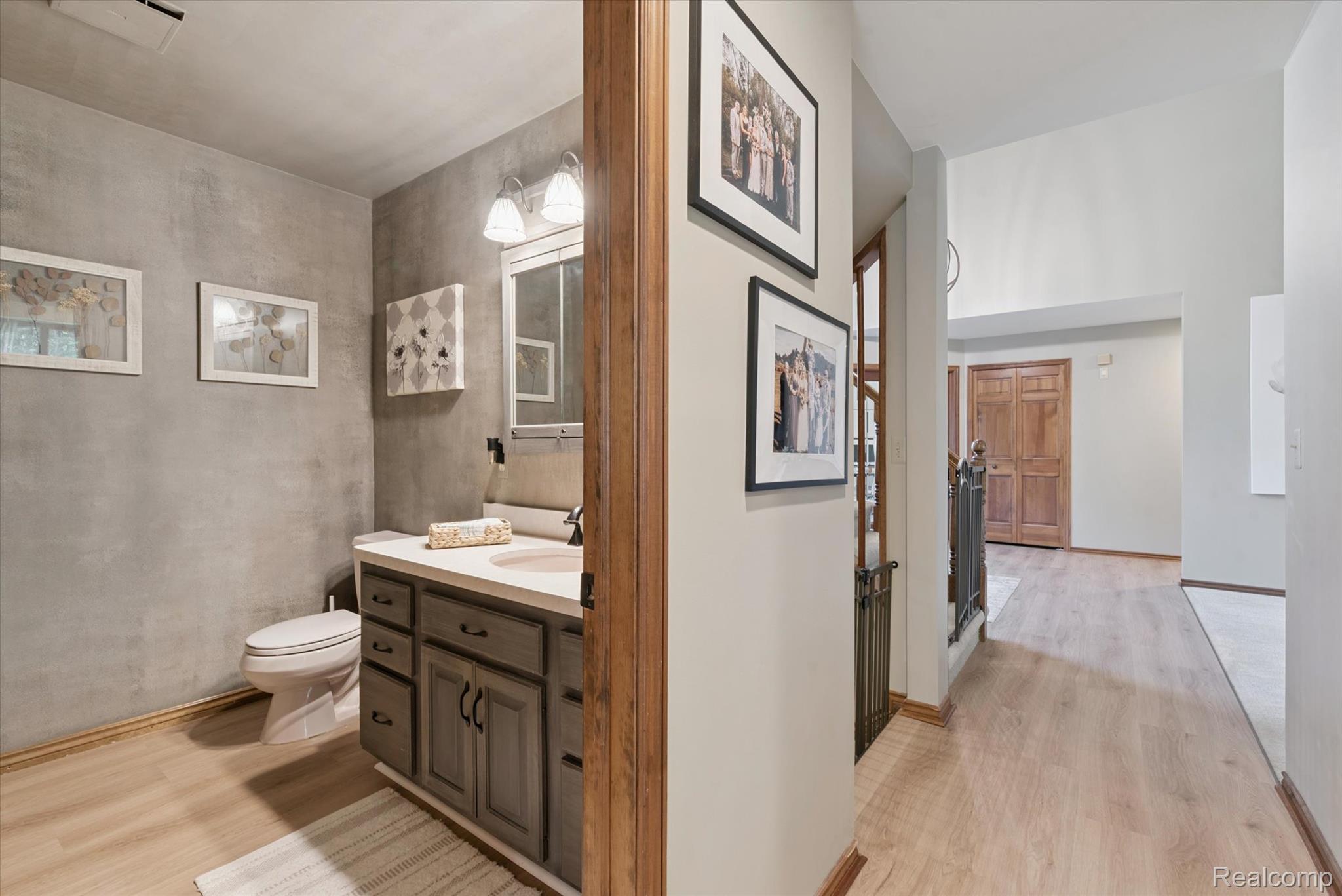 Huron Charter Township, Michigan 48164, United States, 3 Bedrooms Bedrooms, ,3 BathroomsBathrooms,Residential,Active,222337