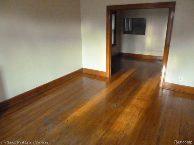 1080 BEACONSFIELD S1