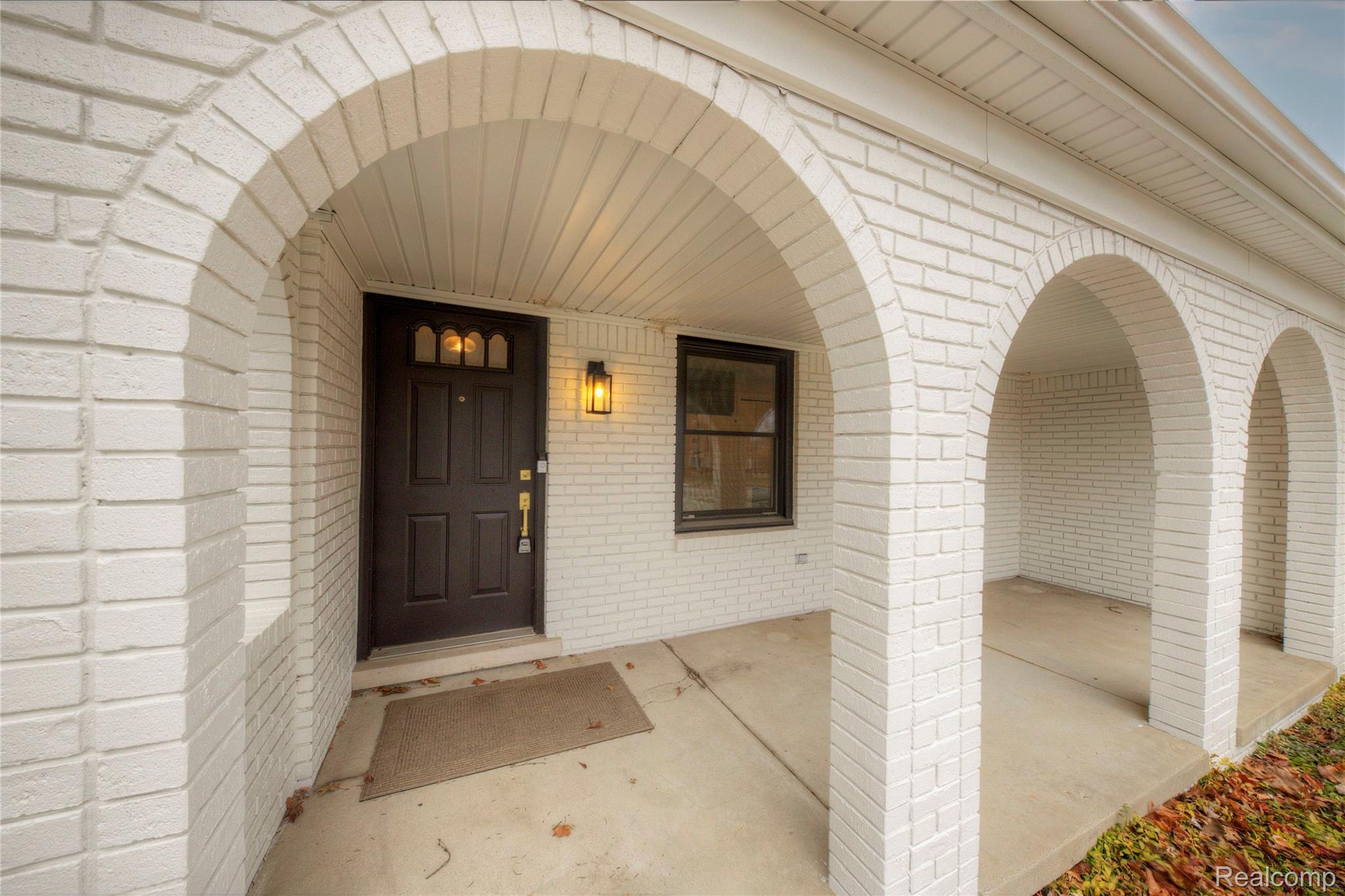 38016 Bloomfield Drive