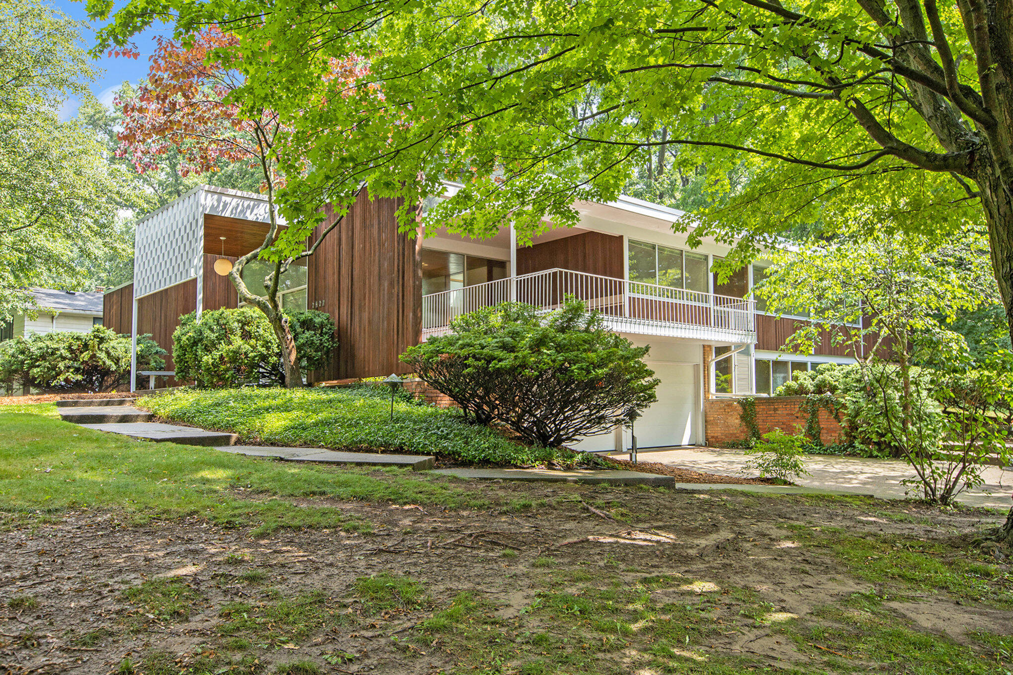 2427 Londonderry Road