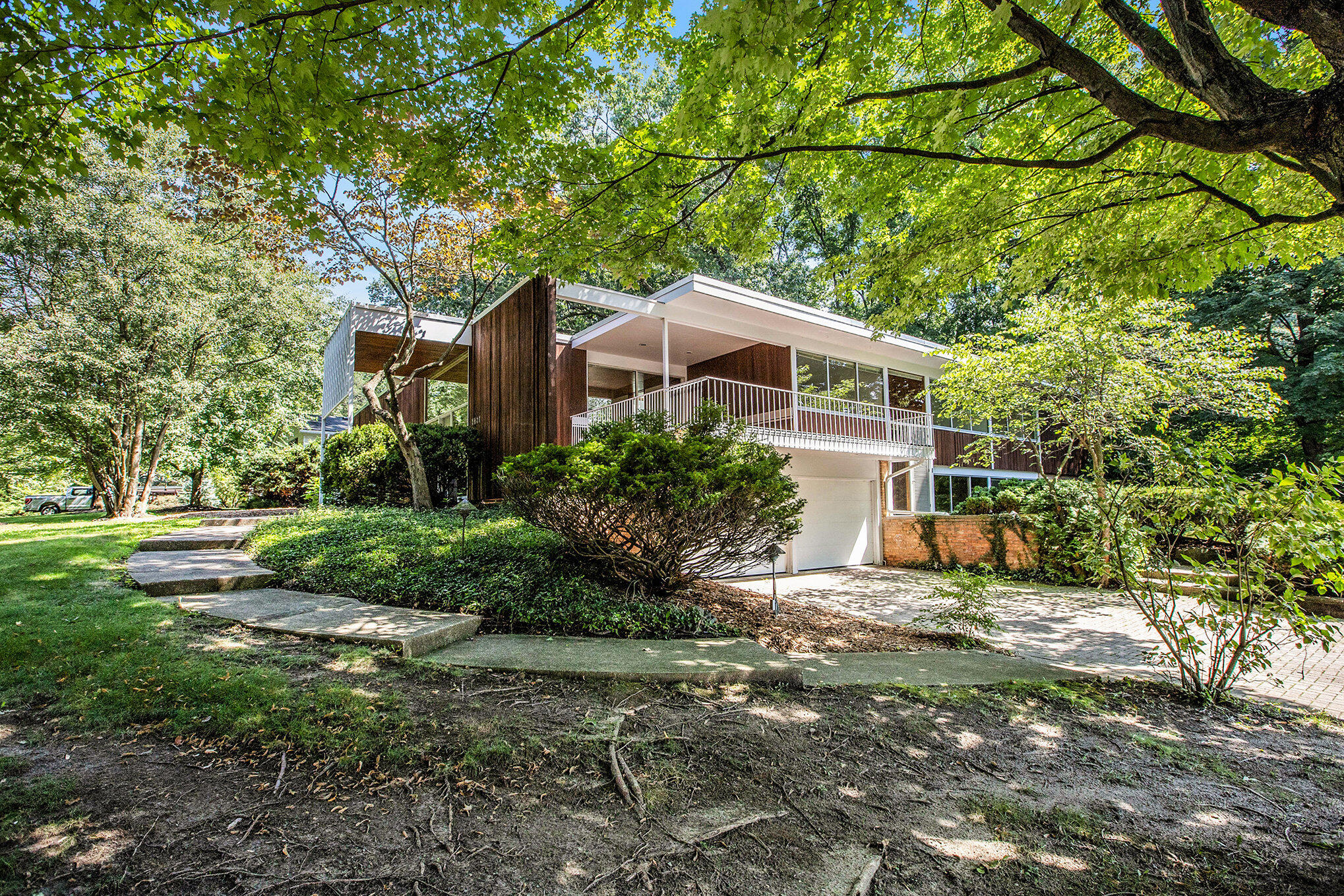 2427 Londonderry Road