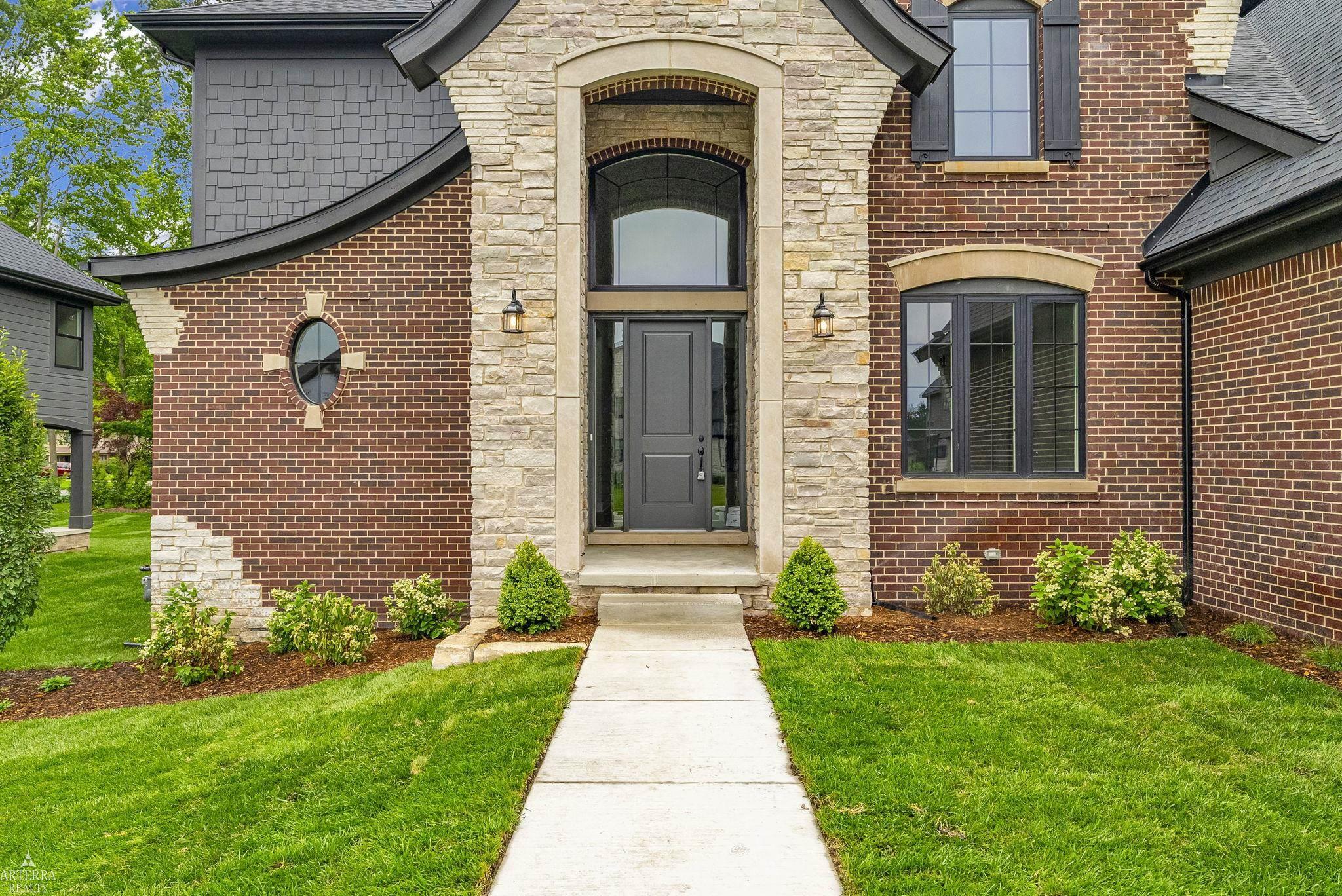 11891 Ovation Court Court