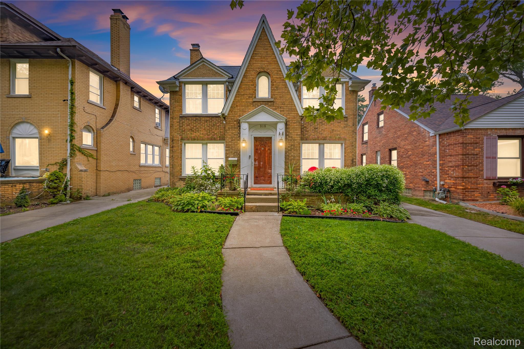 315 Lakewood Street