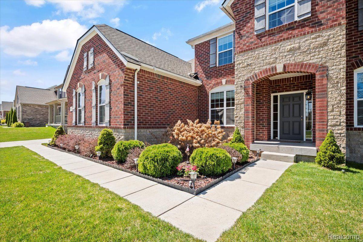 822 BALSAM Circle